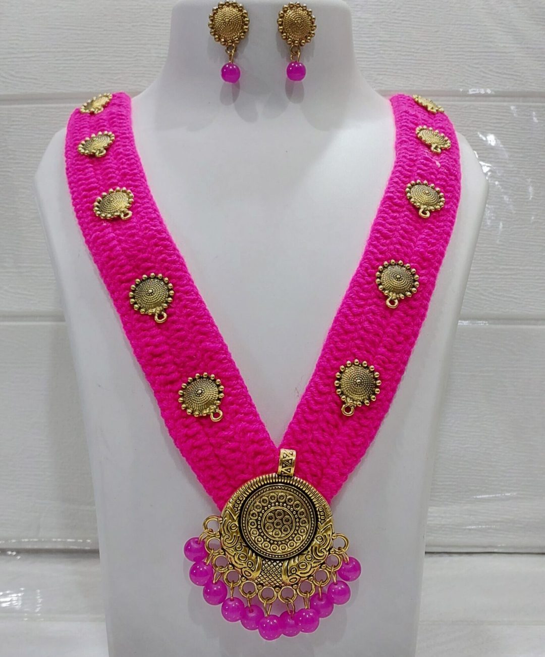 Crochet_necklace